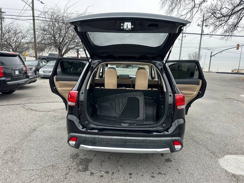 Mitsubishi Outlander SEL FWD 2018