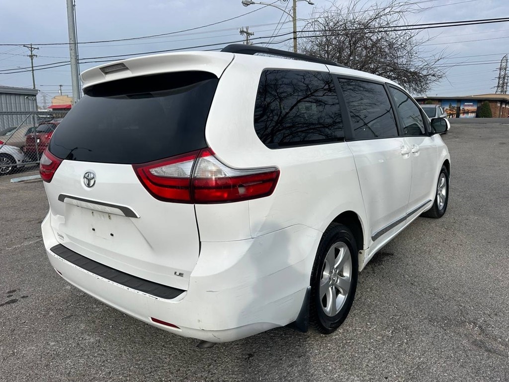 Toyota Sienna 5dr 8-Pass Van LE FWD (Natl) 2015