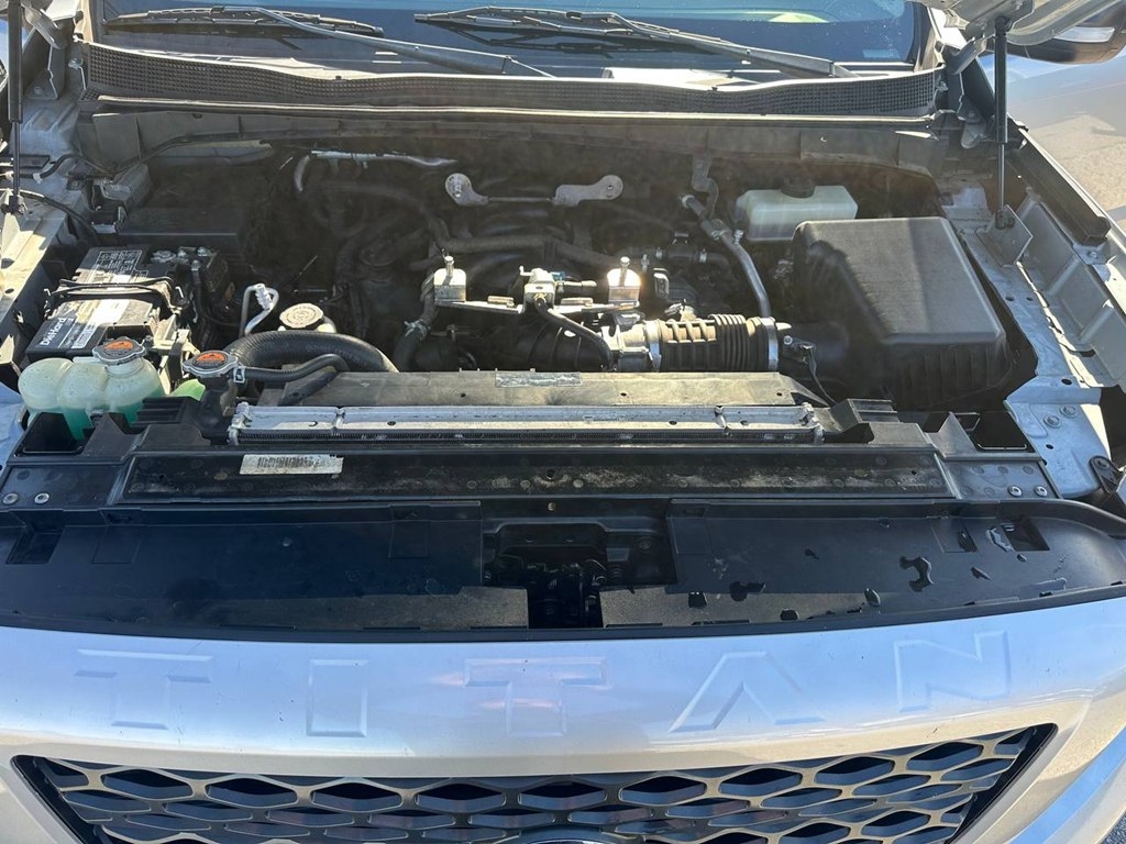 Nissan Titan 4x2 Crew Cab SV 2019