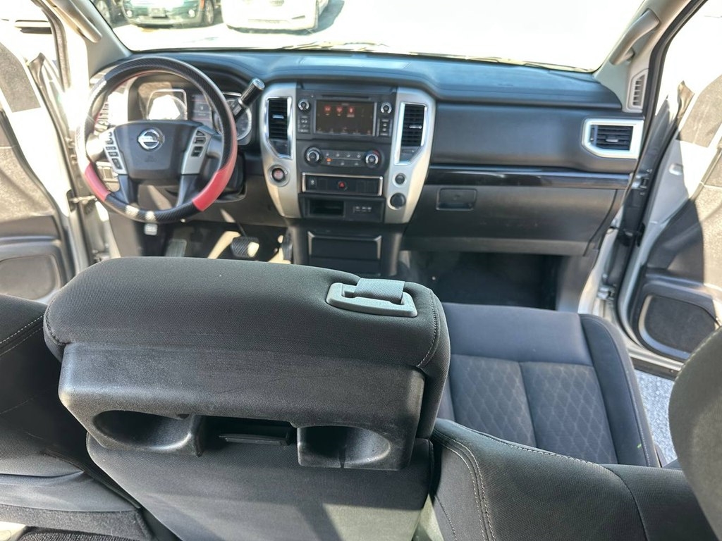 Nissan Titan 4x2 Crew Cab SV 2019