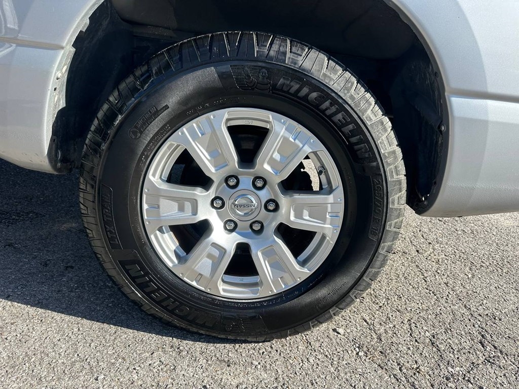 Nissan Titan 4x2 Crew Cab SV 2019