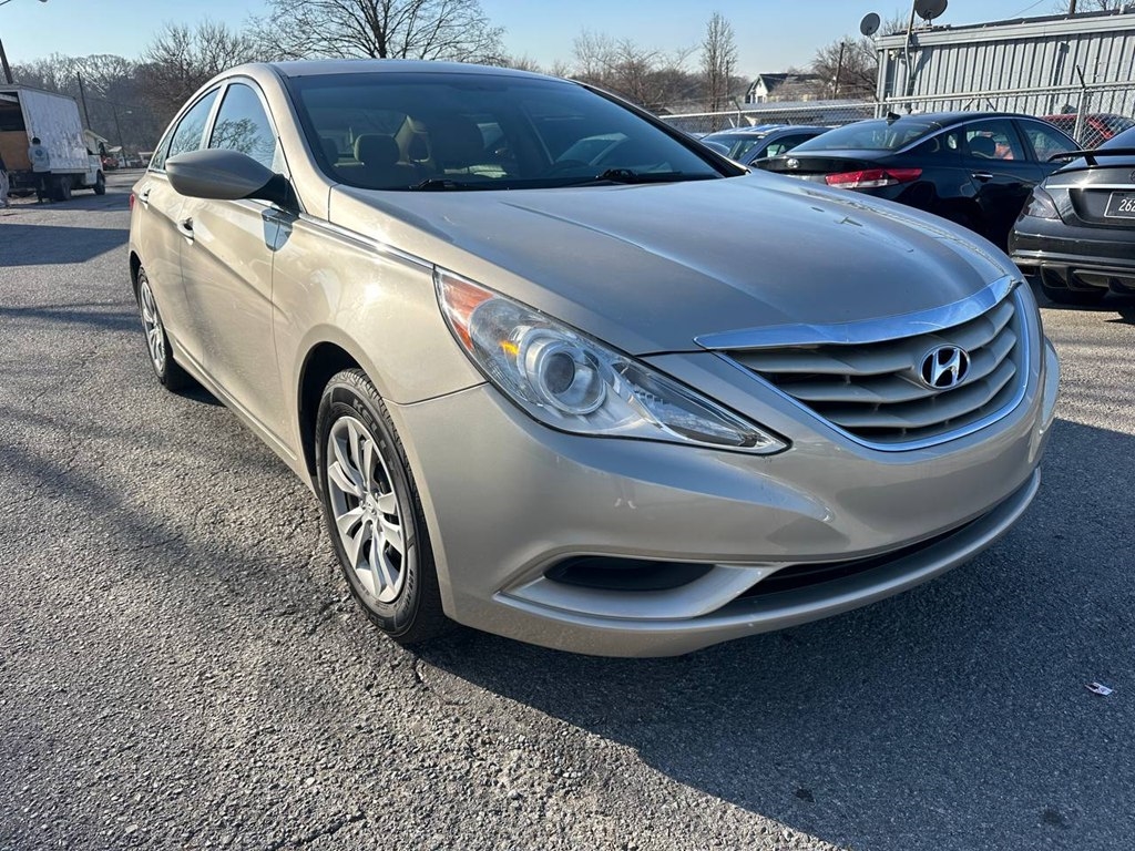 Hyundai Sonata 4dr Sdn 2.4L Auto GLS 2011