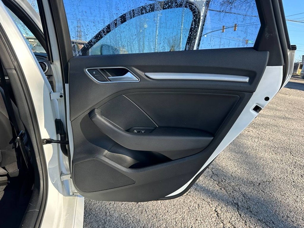 Audi A3 4dr Sdn FWD 1.8T Premium 2016