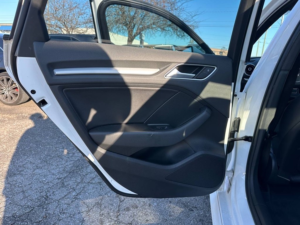 Audi A3 4dr Sdn FWD 1.8T Premium 2016