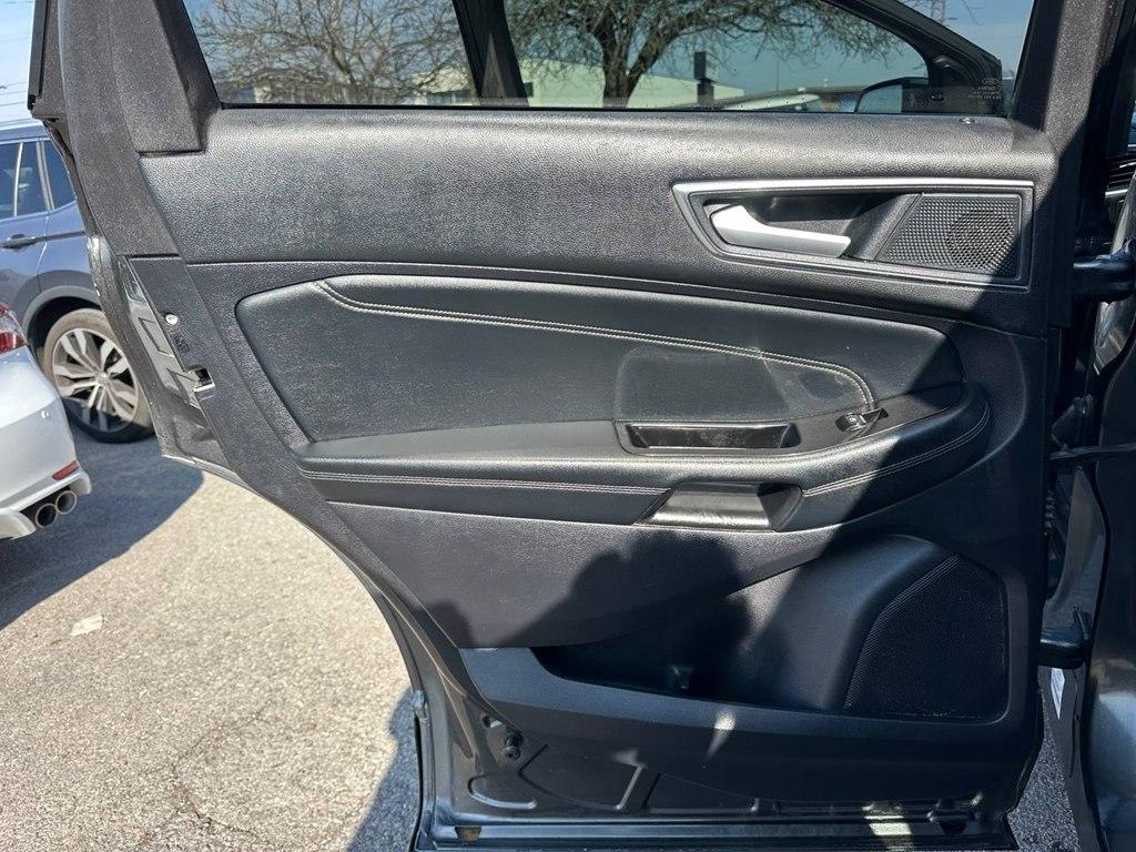 Ford Edge Titanium FWD 2020