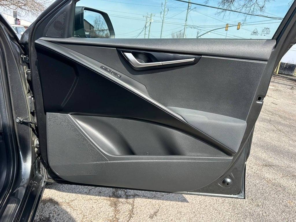 Kia Niro LX FWD 2023