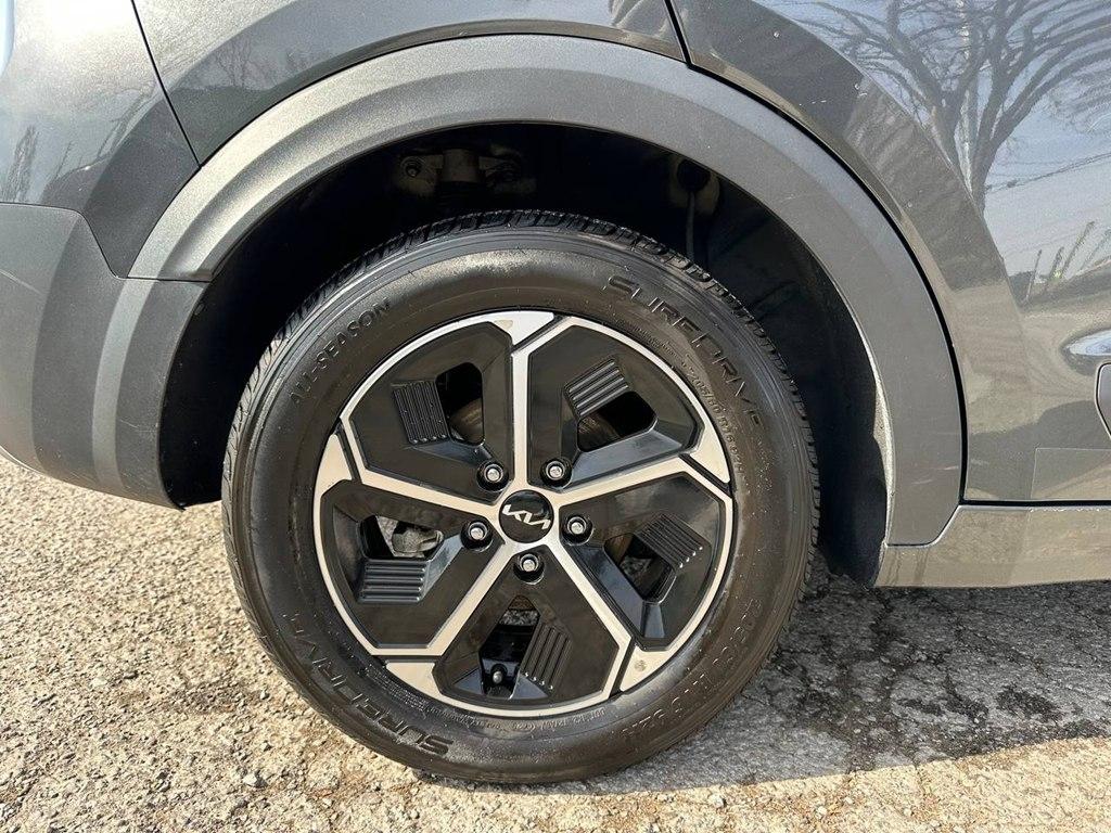 Kia Niro LX FWD 2023