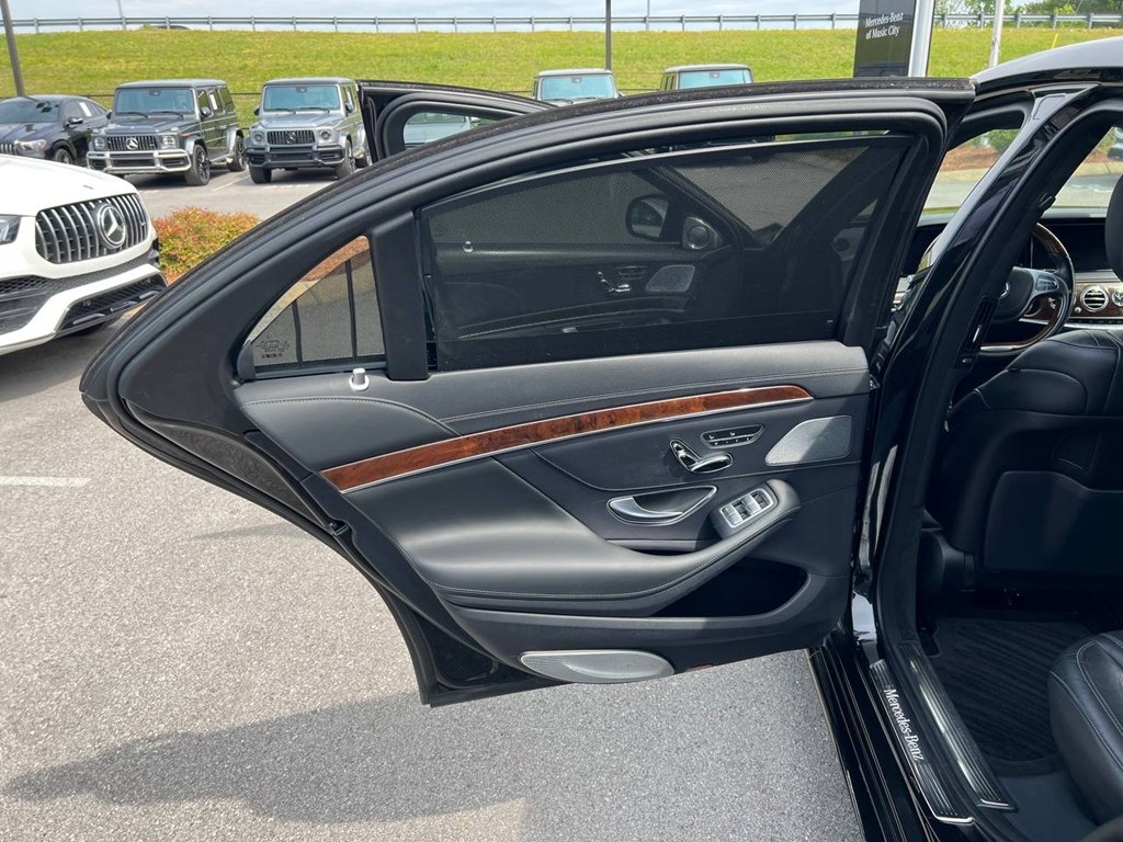 Mercedes-Benz S-Class 4dr Sdn S 550 RWD 2016