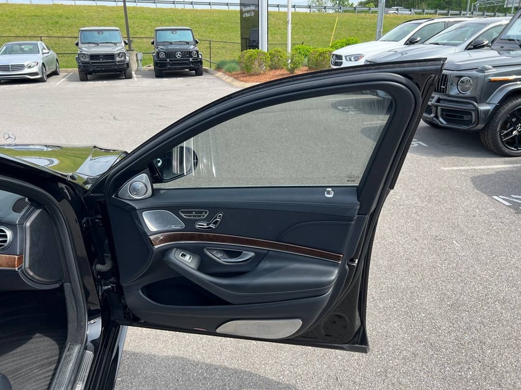 Mercedes-Benz S-Class 4dr Sdn S 550 RWD 2016