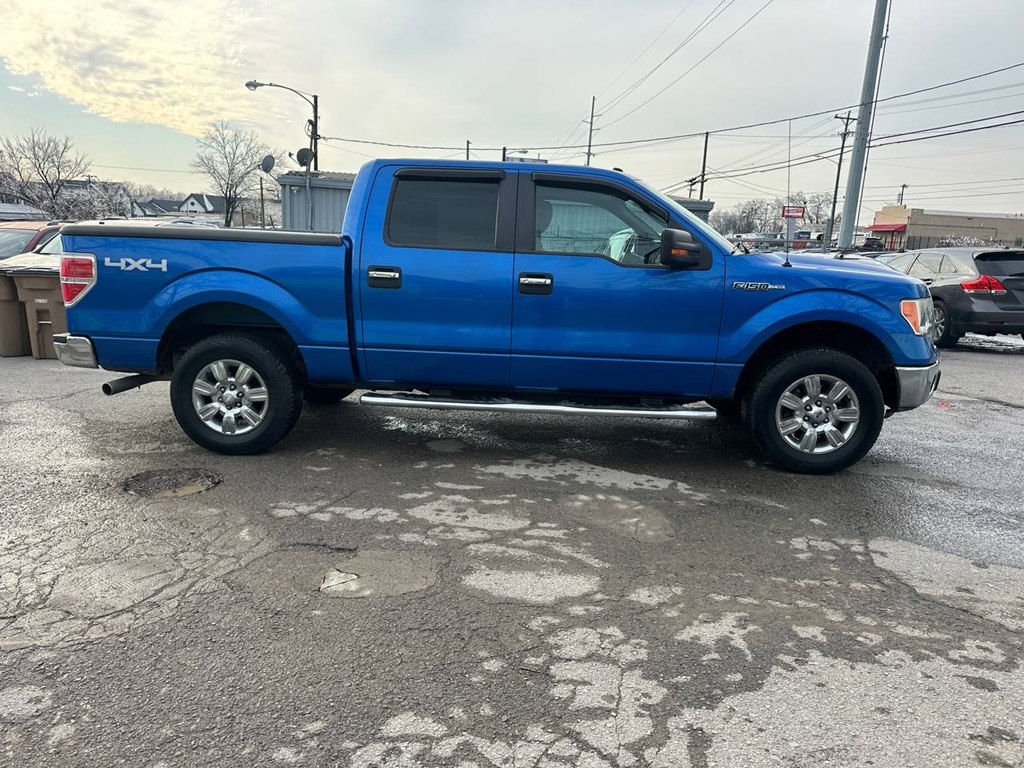 Ford F-150 4WD SuperCrew 145" Platinum 2011