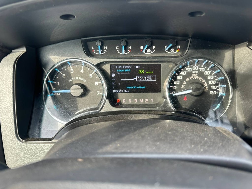 Ford F-150 4WD SuperCrew 145" Platinum 2011