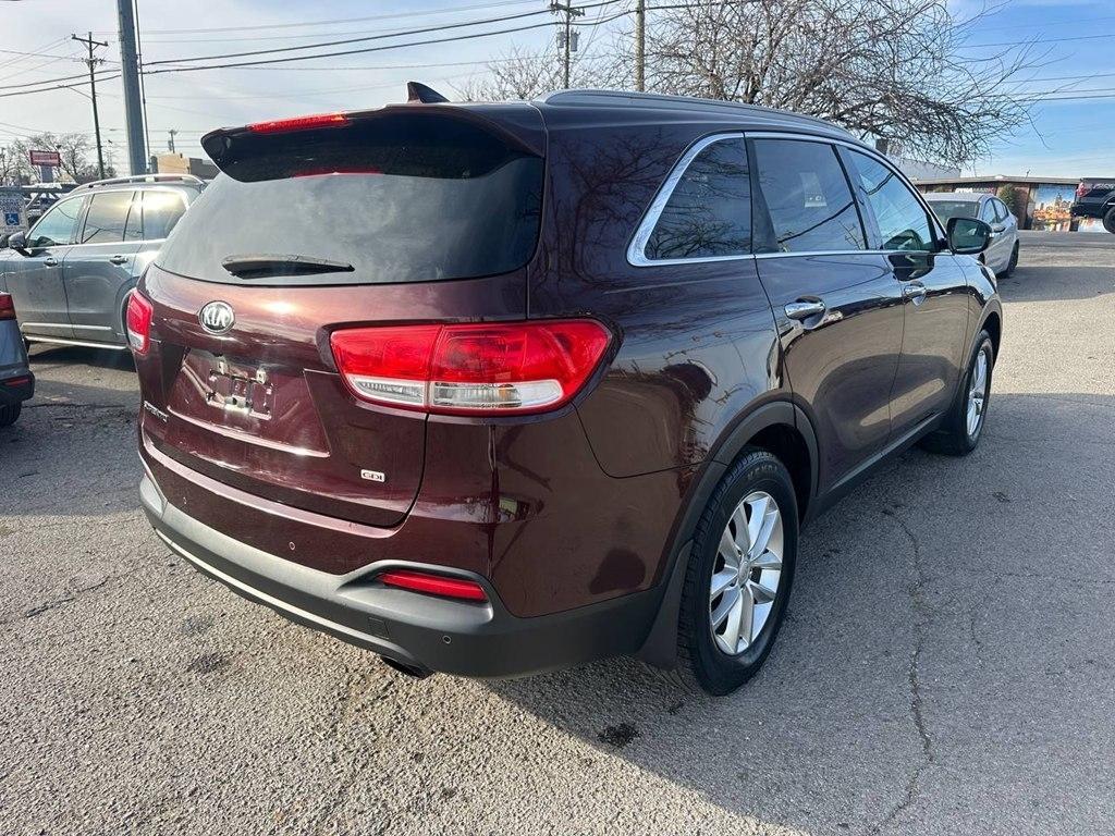 Kia Sorento FWD 4dr 2.4L LX 2016