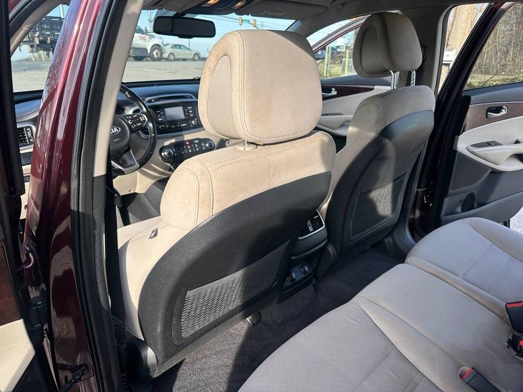 Kia Sorento FWD 4dr 2.4L LX 2016