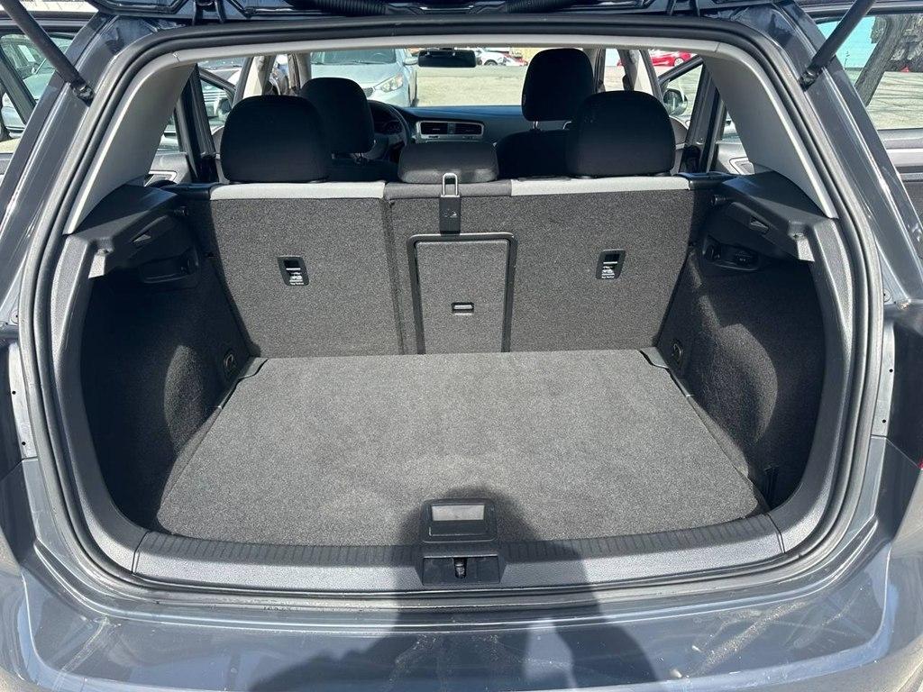 Volkswagen e-Golf 4dr HB SE 2016