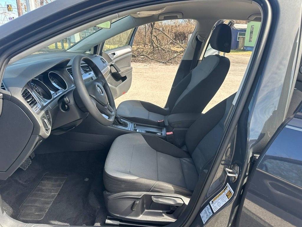 Volkswagen e-Golf 4dr HB SE 2016