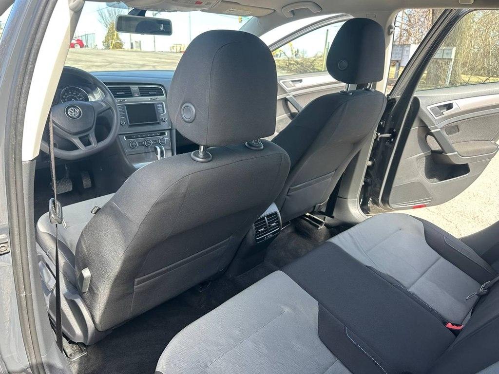 Volkswagen e-Golf 4dr HB SE 2016