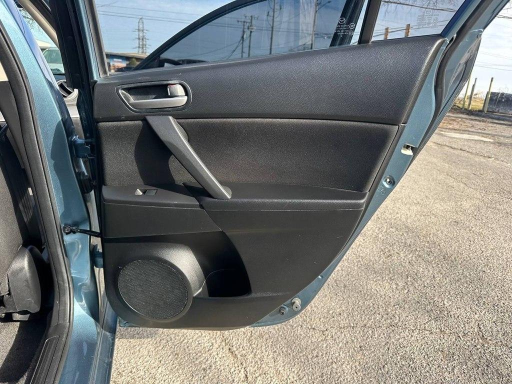 Mazda MAZDA3 4dr Sdn Auto i Touring 2010