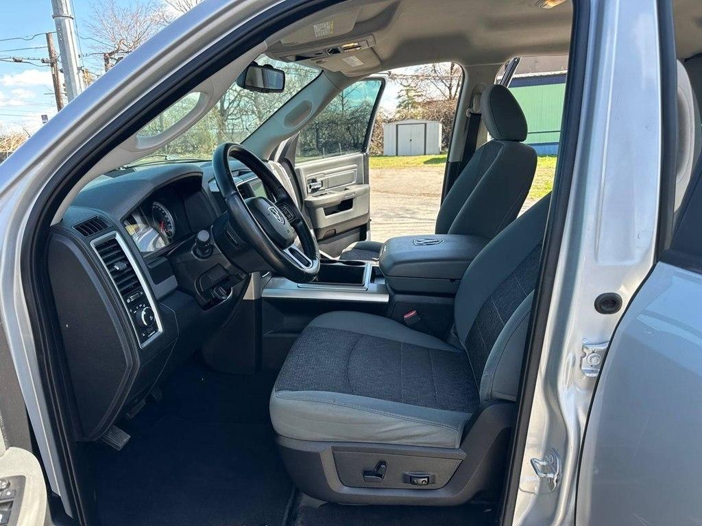 RAM 1500 2WD Quad Cab 140.5" Big Horn 2015