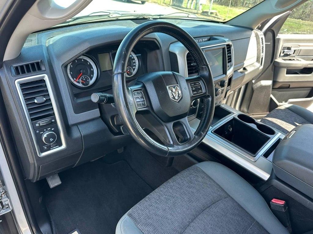 RAM 1500 2WD Quad Cab 140.5" Big Horn 2015