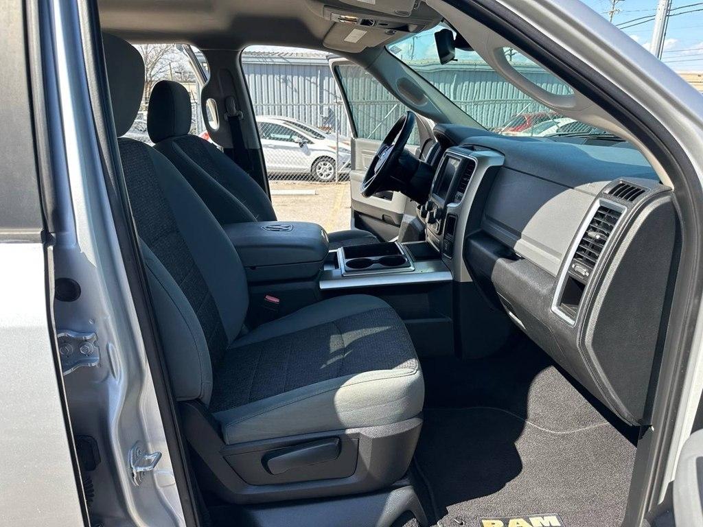 RAM 1500 2WD Quad Cab 140.5" Big Horn 2015