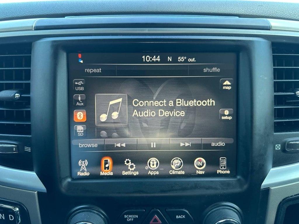 RAM 1500 2WD Quad Cab 140.5" Big Horn 2015