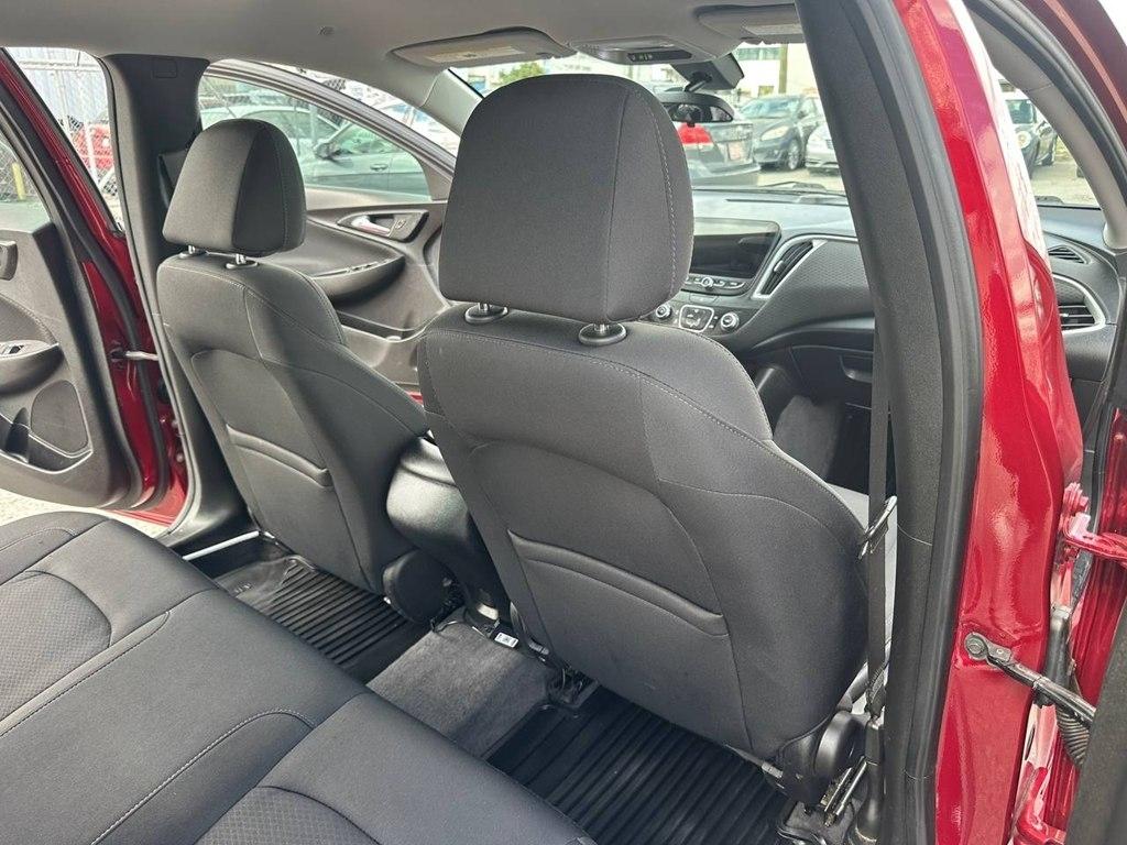 Chevrolet Malibu 4dr Sdn RS w/1SP 2019
