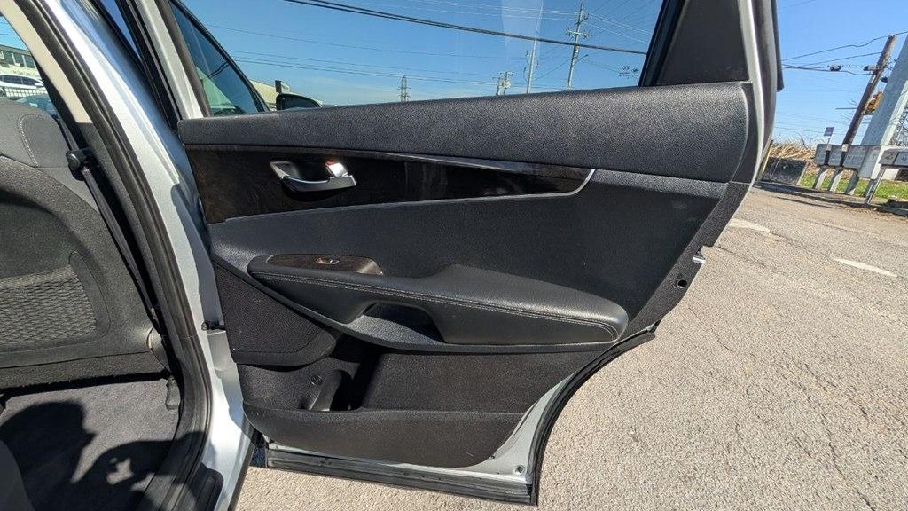 Kia Sorento L FWD 2019