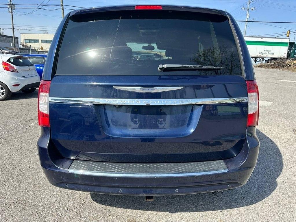 Chrysler Town & Country 4dr Wgn Touring-L 2014