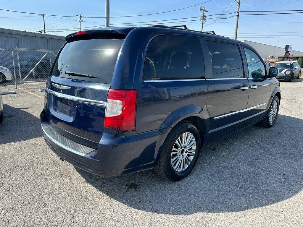 Chrysler Town & Country 4dr Wgn Touring-L 2014