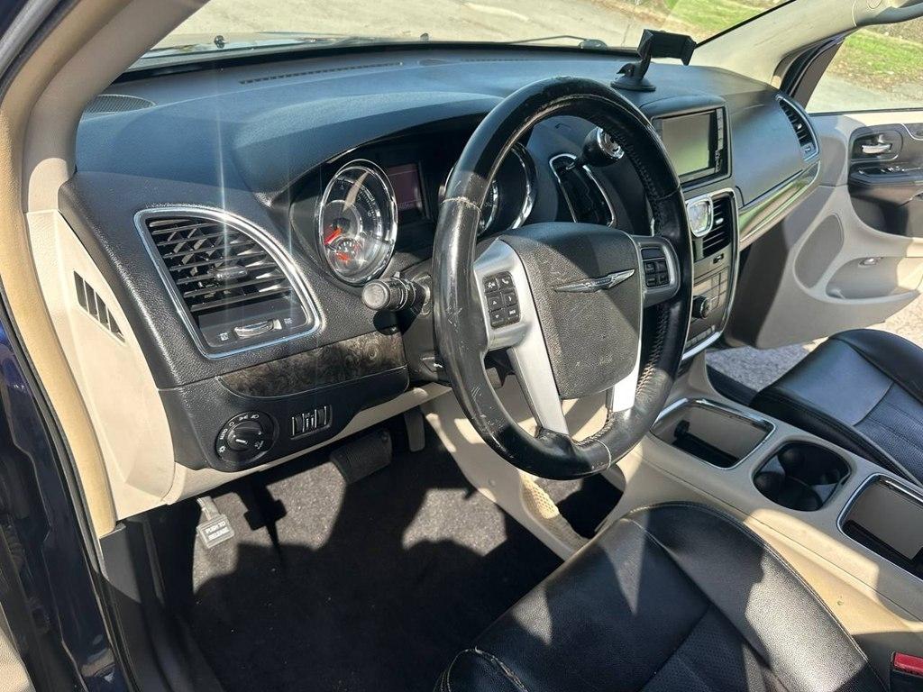 Chrysler Town & Country 4dr Wgn Touring-L 2014