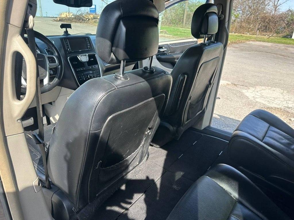 Chrysler Town & Country 4dr Wgn Touring-L 2014