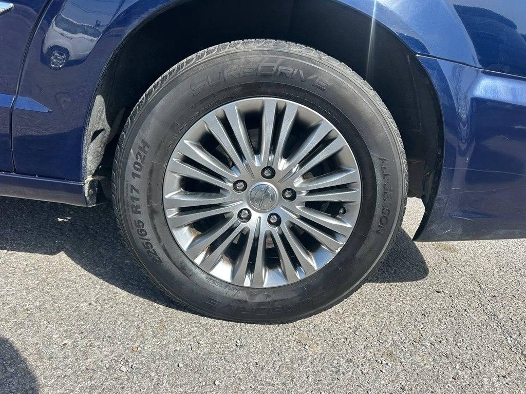 Chrysler Town & Country 4dr Wgn Touring-L 2014