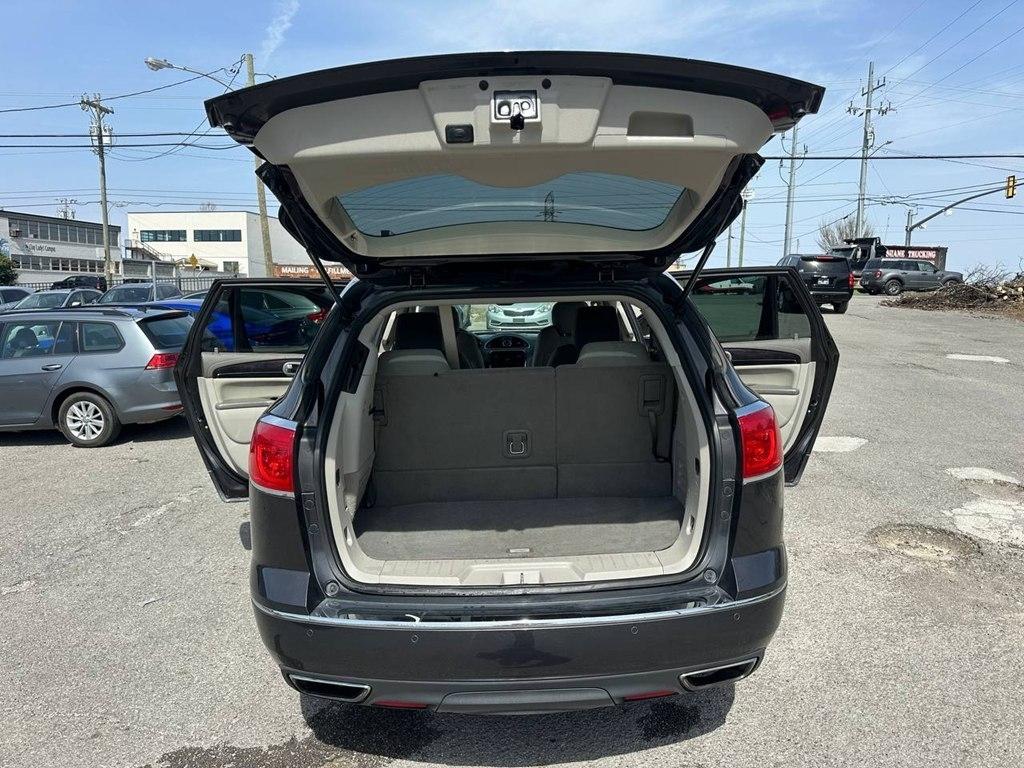 Buick Enclave FWD 4dr Convenience 2017