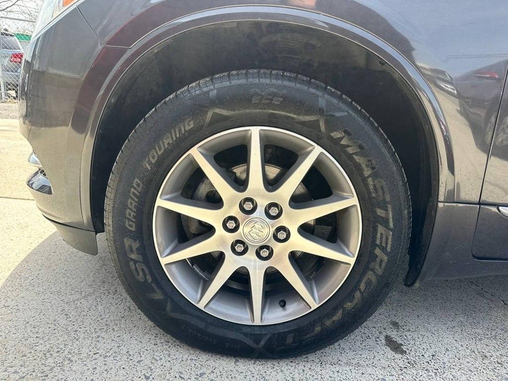 Buick Enclave FWD 4dr Convenience 2017