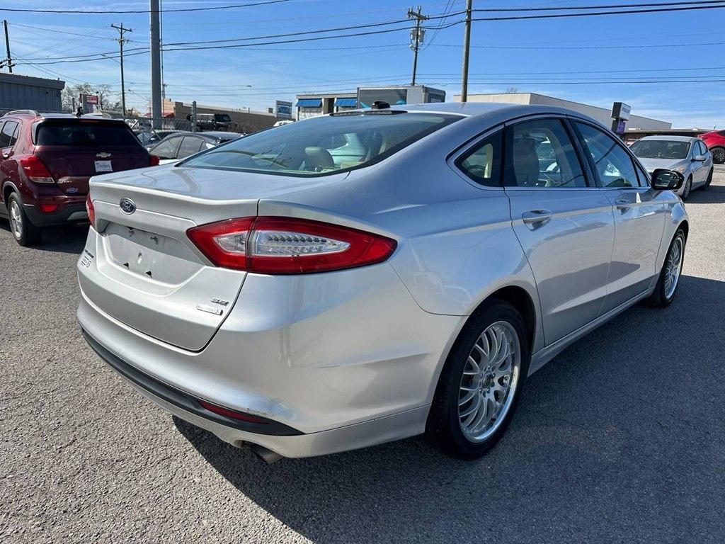 Ford Fusion 4dr Sdn SE FWD 2013