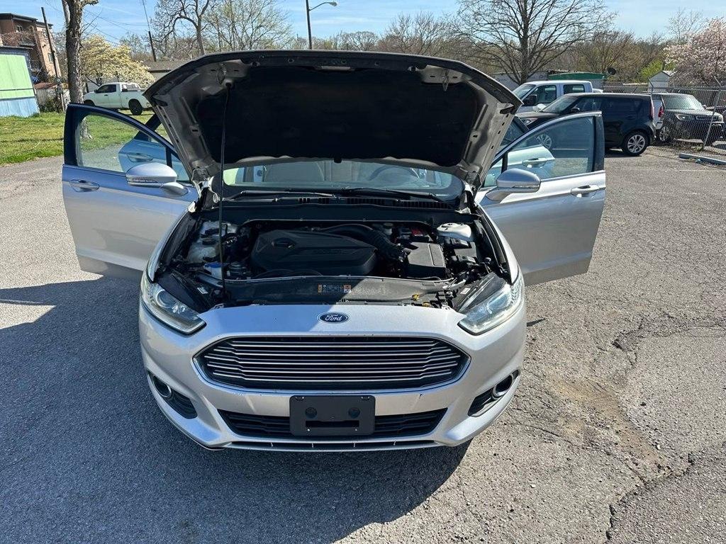 Ford Fusion 4dr Sdn SE FWD 2013