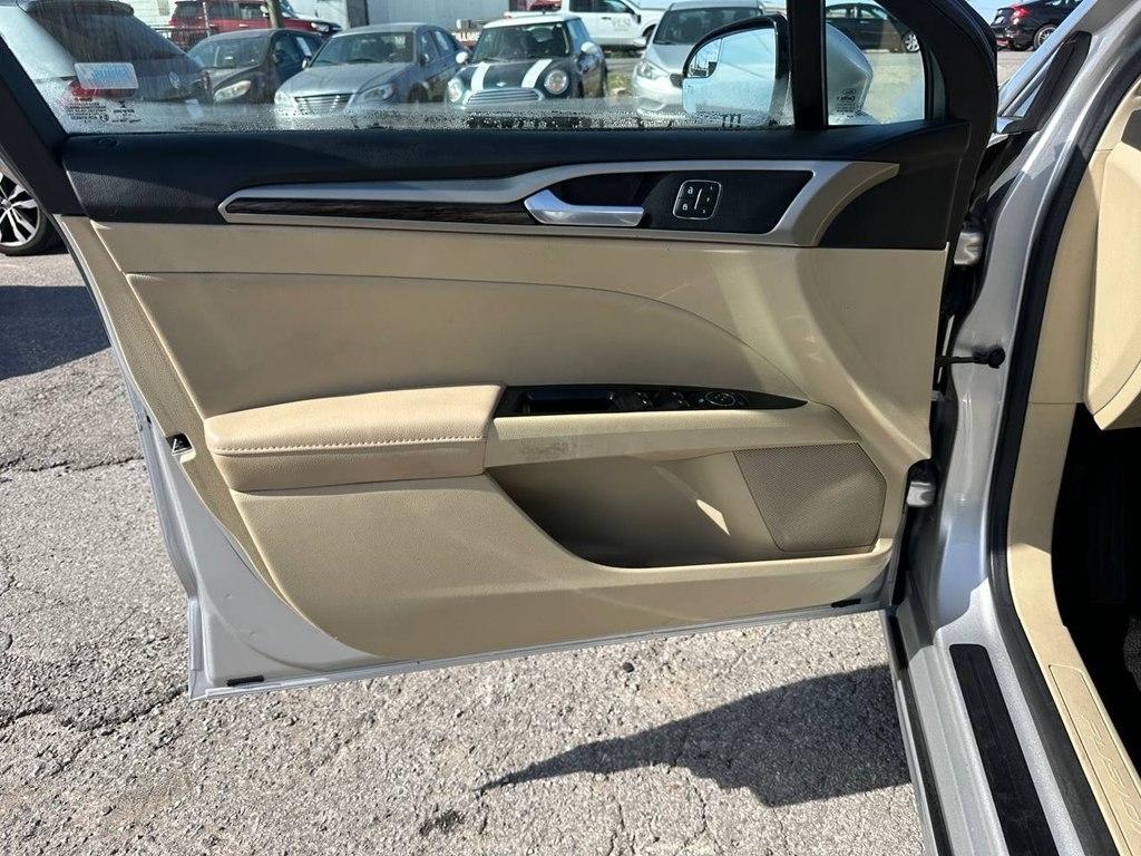 Ford Fusion 4dr Sdn SE FWD 2013