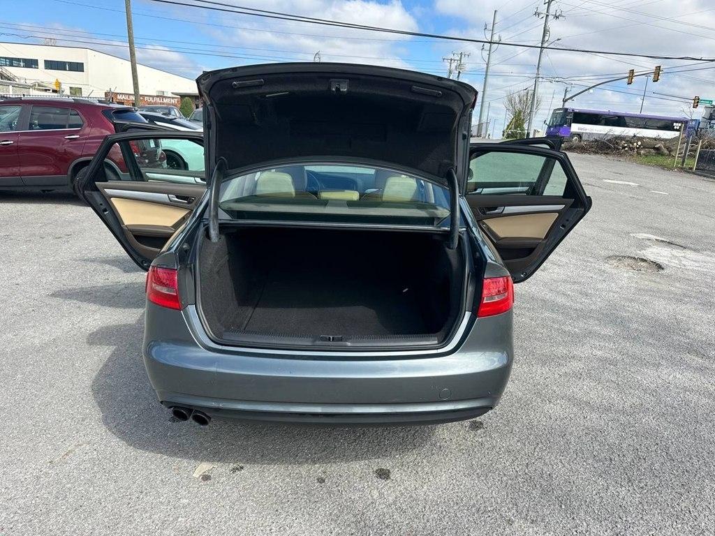 Audi A4 4dr Sdn CVT FrontTrak 2.0T Premium 2013