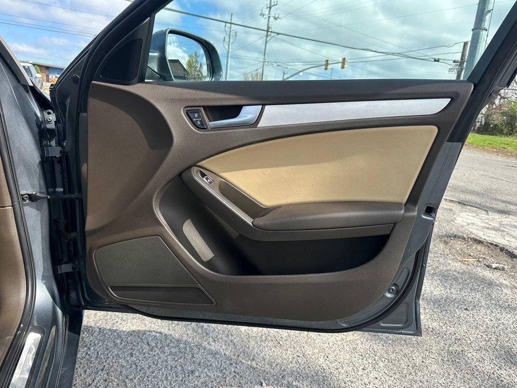 Audi A4 4dr Sdn CVT FrontTrak 2.0T Premium 2013