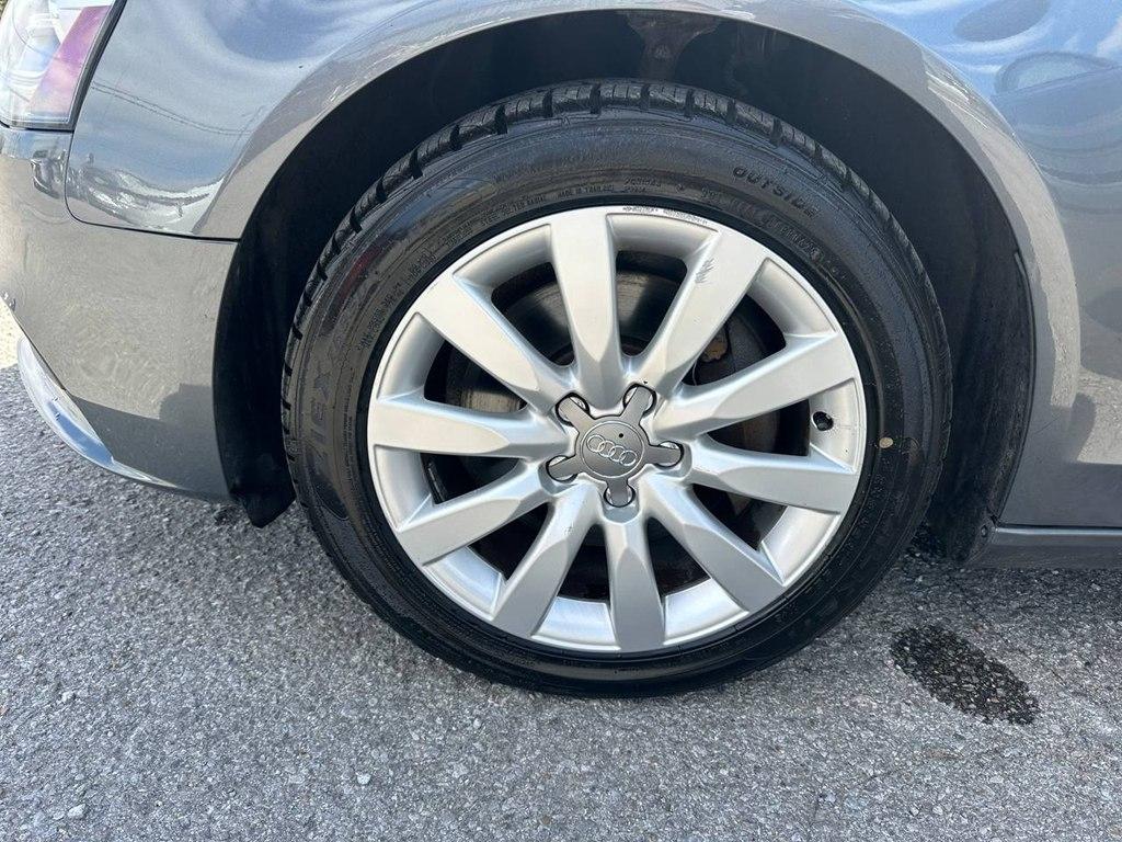 Audi A4 4dr Sdn CVT FrontTrak 2.0T Premium 2013