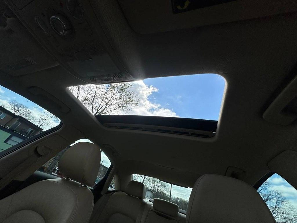 Audi A4 4dr Sdn CVT FrontTrak 2.0T Premium 2013