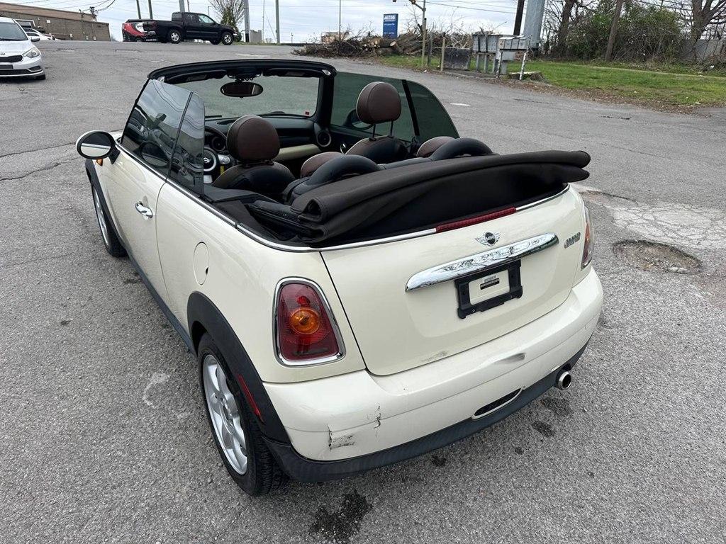 MINI Cooper Convertible 2dr 2009