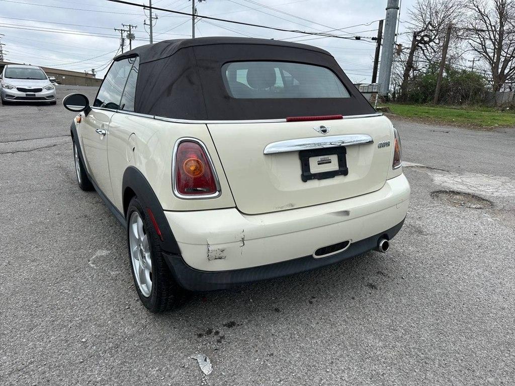 MINI Cooper Convertible 2dr 2009