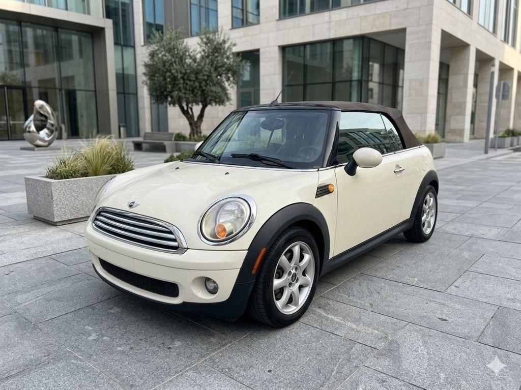 MINI Cooper Convertible 2dr 2009