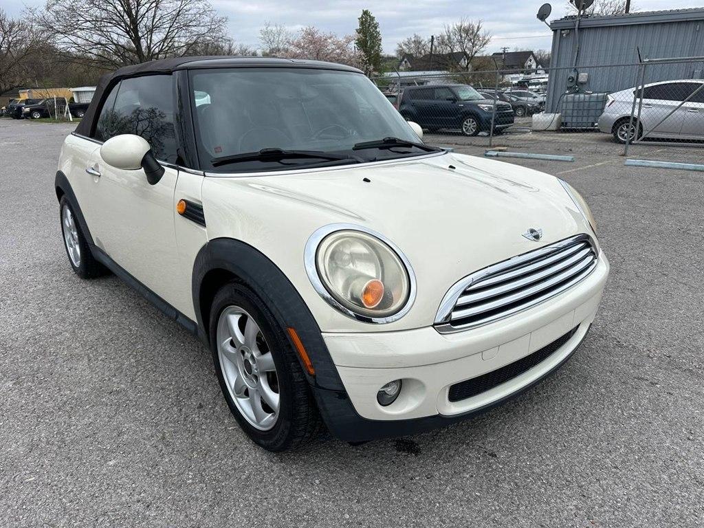 MINI Cooper Convertible 2dr 2009