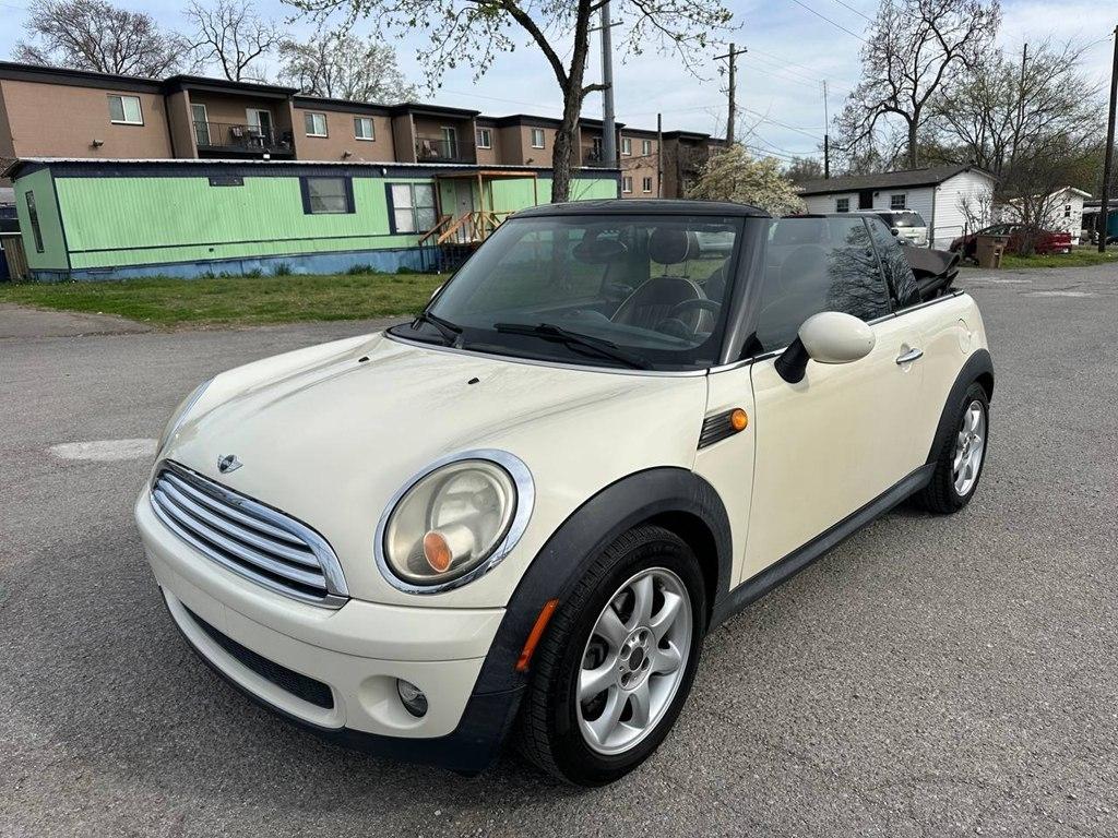 MINI Cooper Convertible 2dr 2009