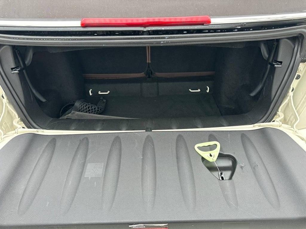 MINI Cooper Convertible 2dr 2009