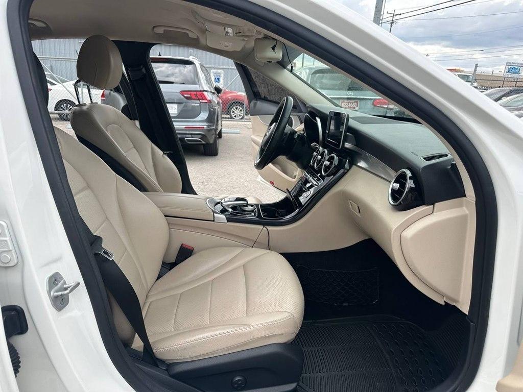 Mercedes-Benz C-Class 4dr Sdn C 300 RWD 2016