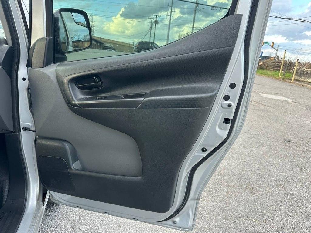 Chevrolet City Express Cargo Van FWD 115" LS 2015