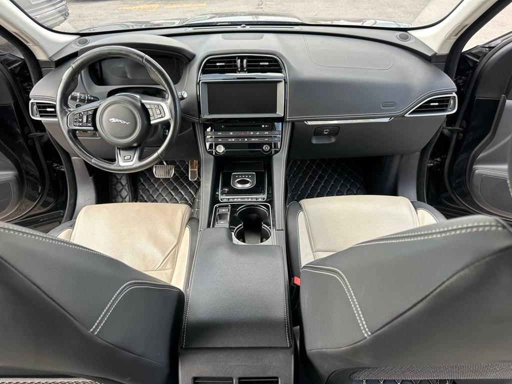 Jaguar F-Pace 35t R-Sport AWD 2017